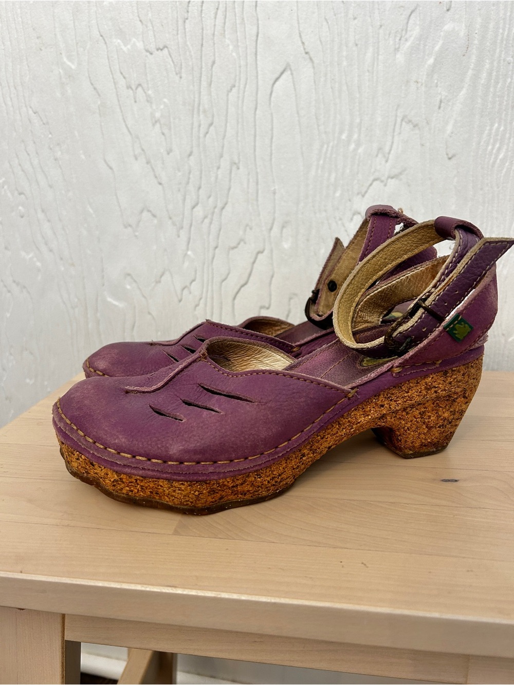 EL NATURALISTA Purple Leather Ankle Strap Cork Wedges Size 37 Boho Granola Girl